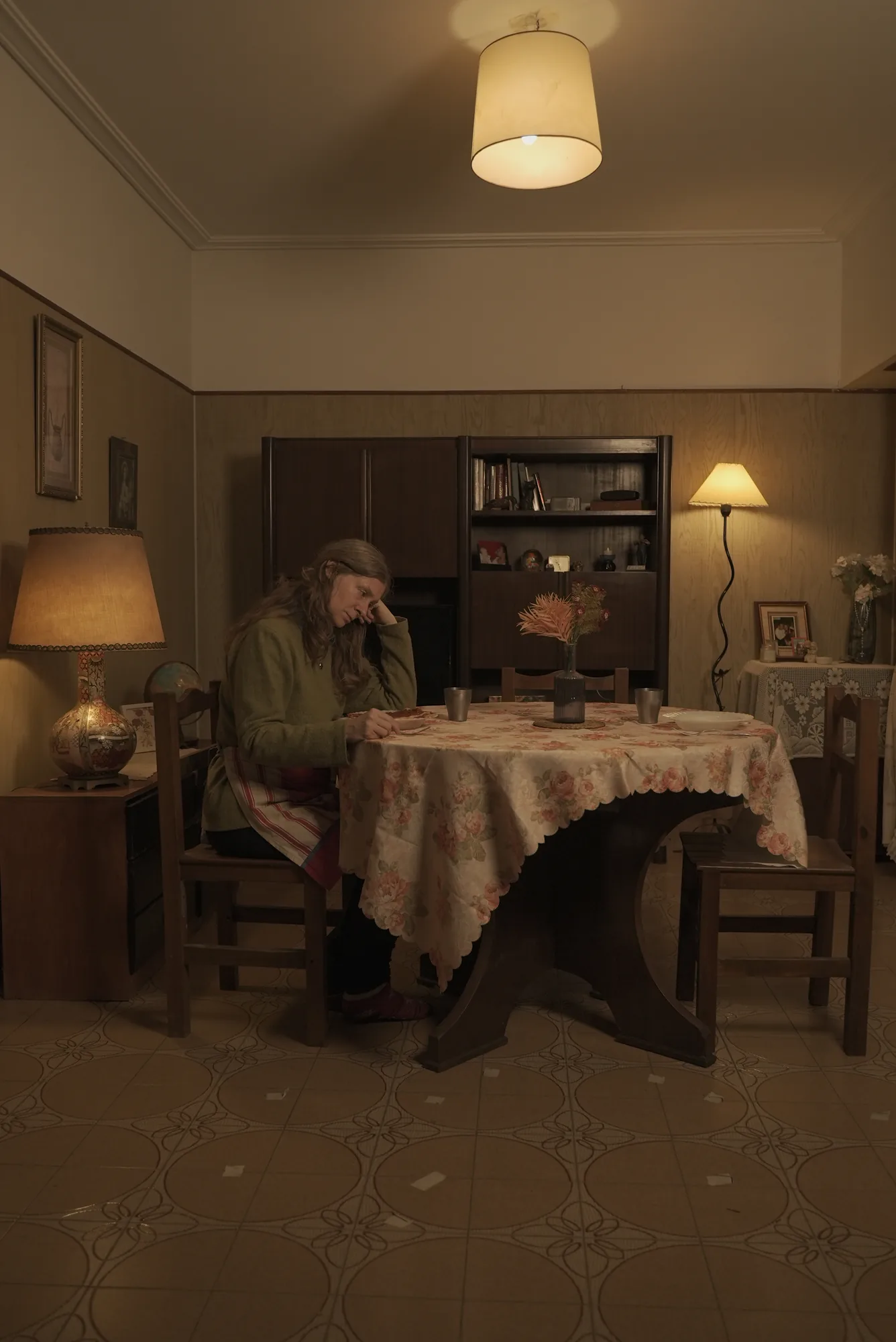 Llegué Mamá: Dirección de arte · living de la protagonista